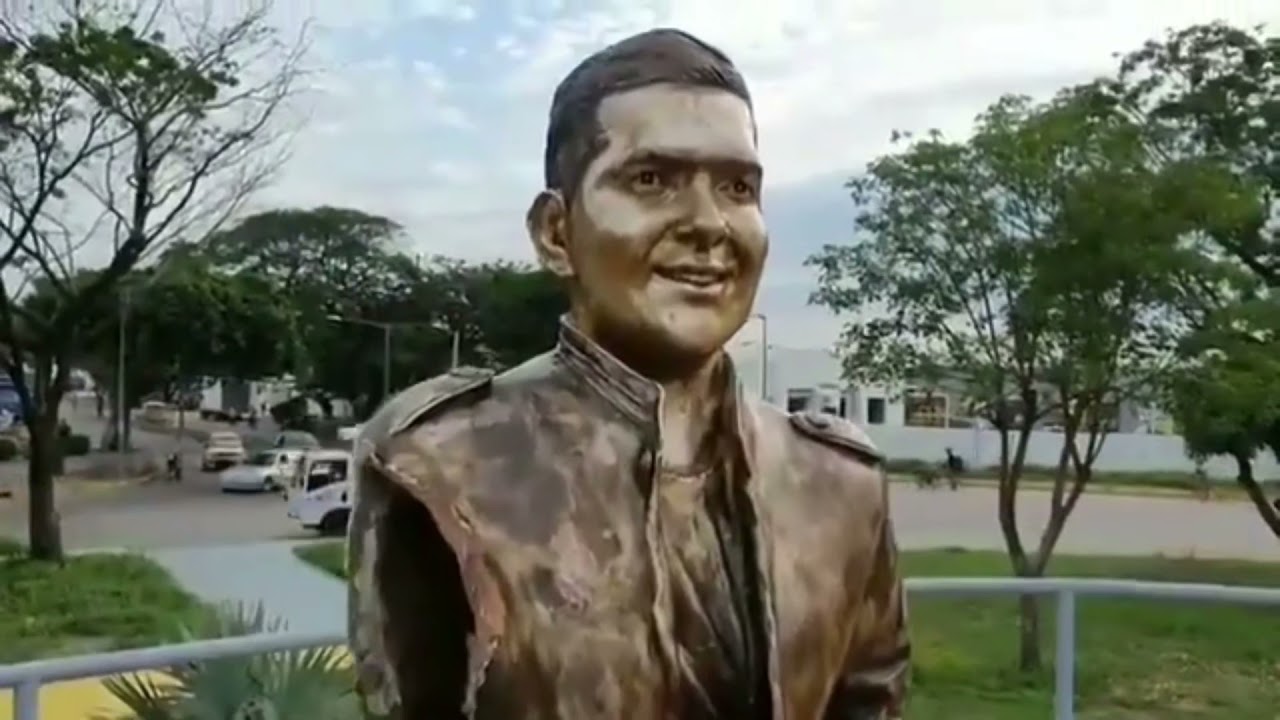La escultura de Peter Manjarres ya está en el parque de La Provincia