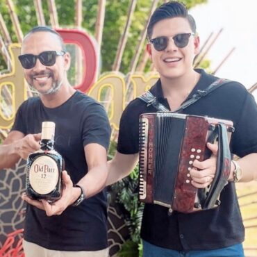 Wilfran Castillo oficializó su nueva unión musical con Nandi Mejía